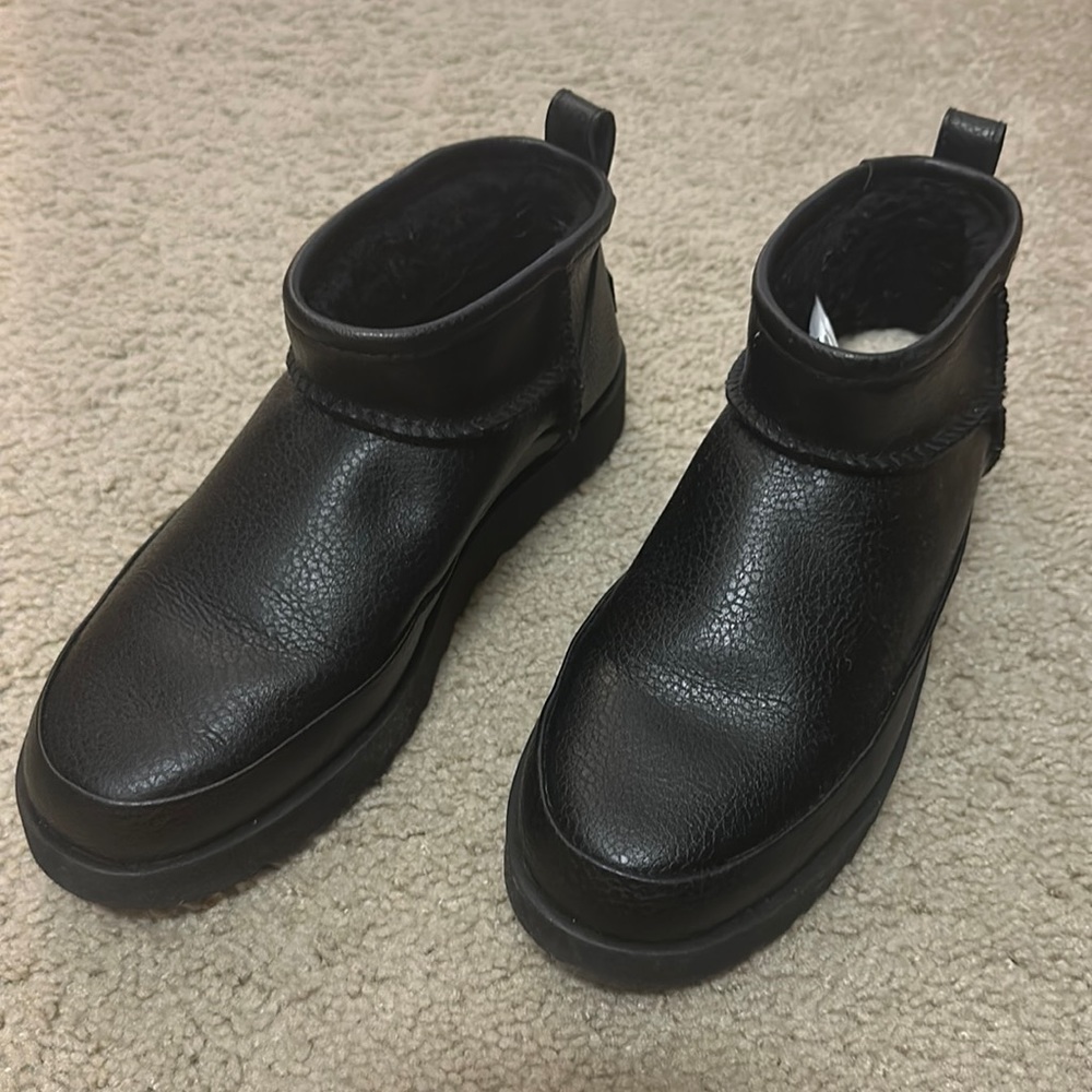 CLASSIC SUGAR ULTRA MINI UGG